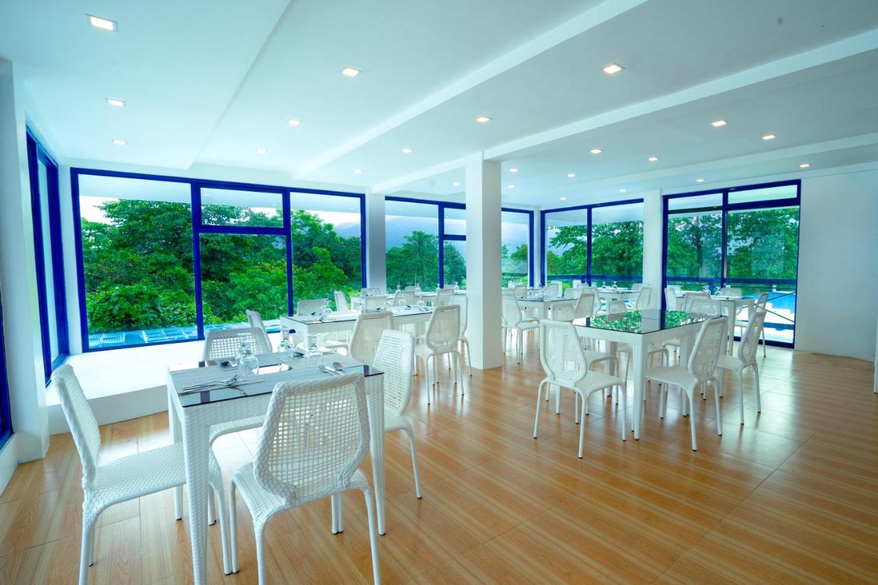 The Palladium Hotel Coron Exterior photo